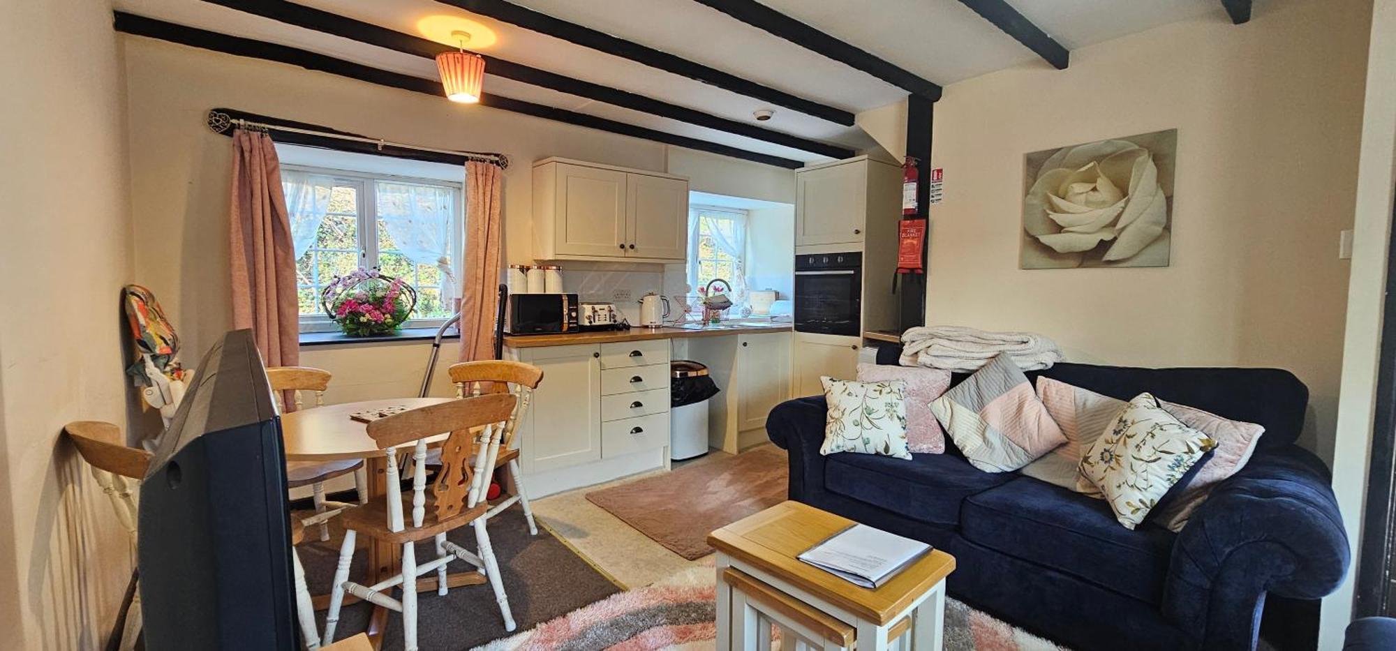 No 4 Trelawney Apartment - Onsite Bar - Restaurant - Horse Riding Menheniot Exteriör bild