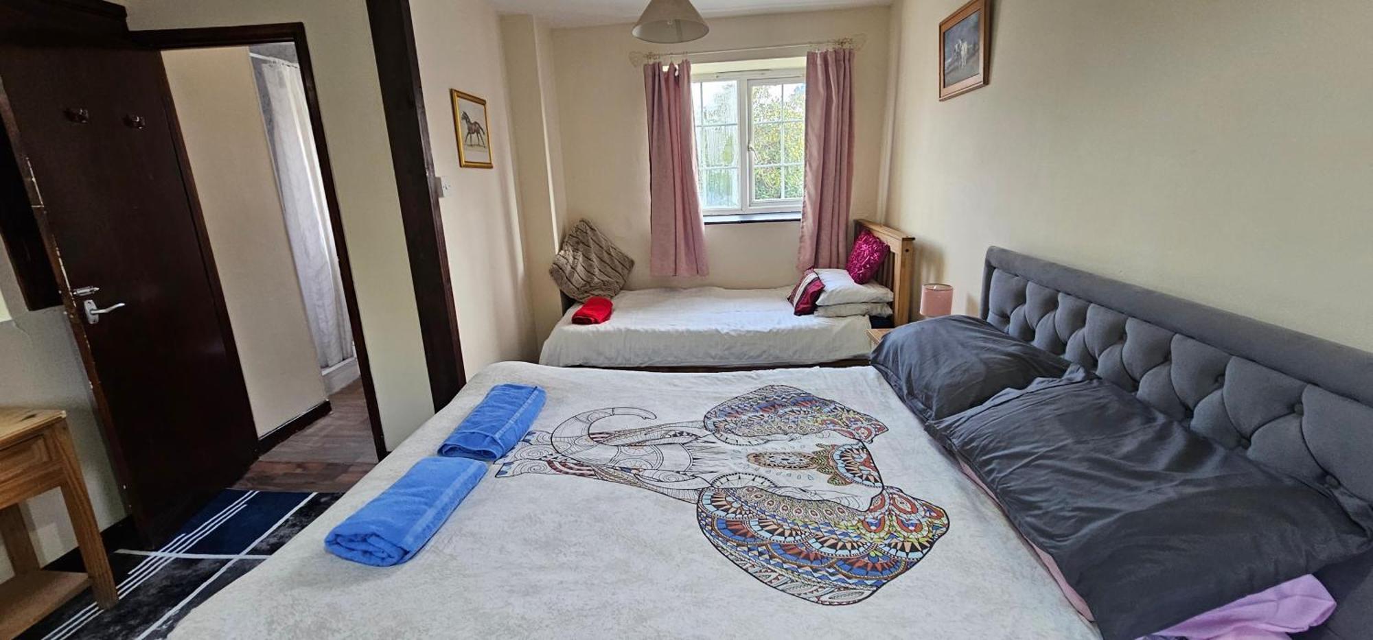 No 4 Trelawney Apartment - Onsite Bar - Restaurant - Horse Riding Menheniot Exteriör bild